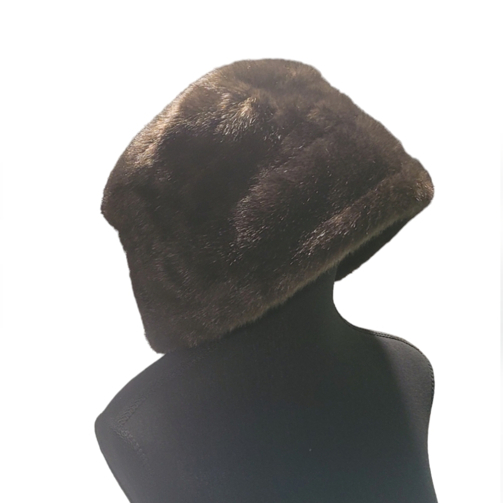 Vtg. Le Chateau Faux Fur Hat